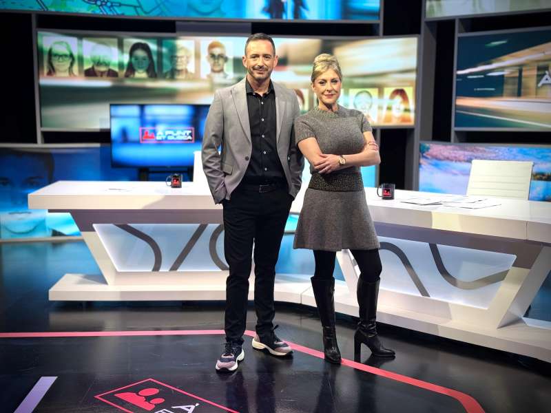 Juan Nieto i Mireia Llinares presenten Â´ÃPunt et busca` | EPDA