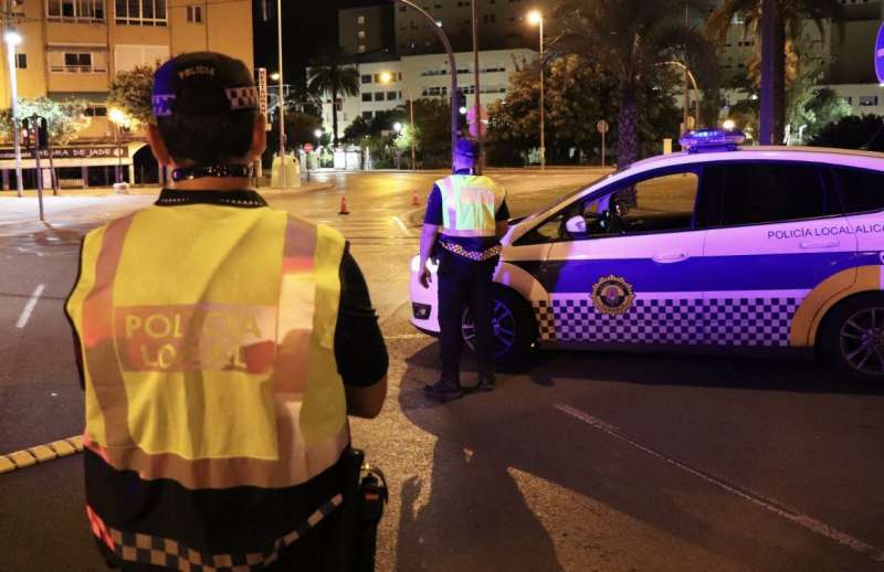 Policia local Alicante./EPDA
