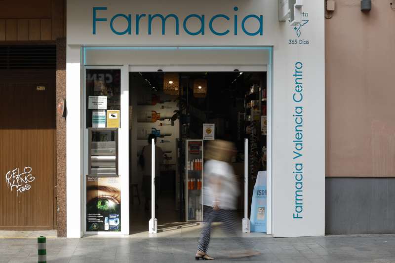Detalle de una farmacia . EFE/Biel Aliño
